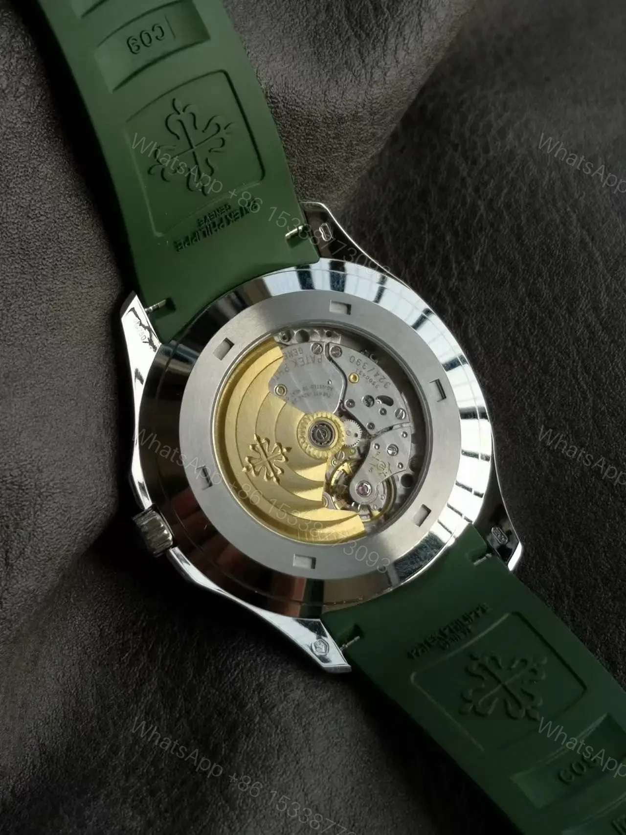 View 9 of Replica Aquanaut Green Dial Patek Philippe Aquanaut 5168G