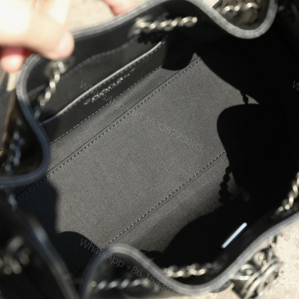 View 5 of 高仿Chanel*26C/25Bag系列AS5631小牛皮單肩包黑色銀扣Mini免檢版