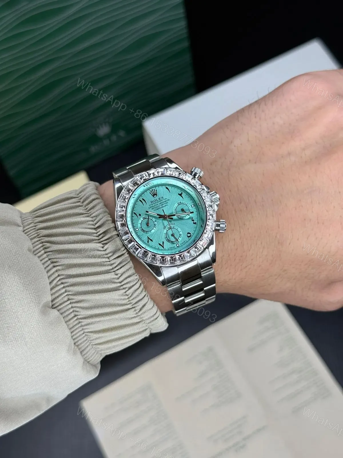 View 3 of Rolex Oyster Perpetual Cosmograph