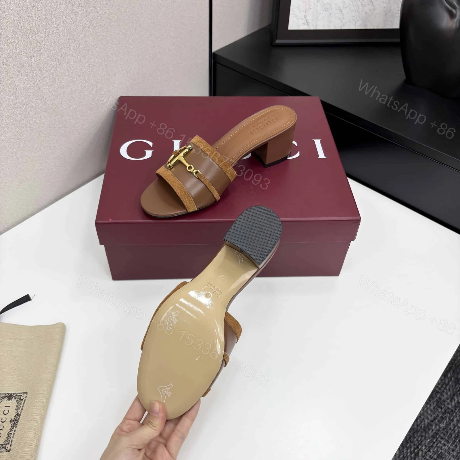 View 5 of GUCCI WOMEN’S SLIDE SANDAL WITH HORSEBIT LIGHT BROWN ‎834421 AAEXM 2718