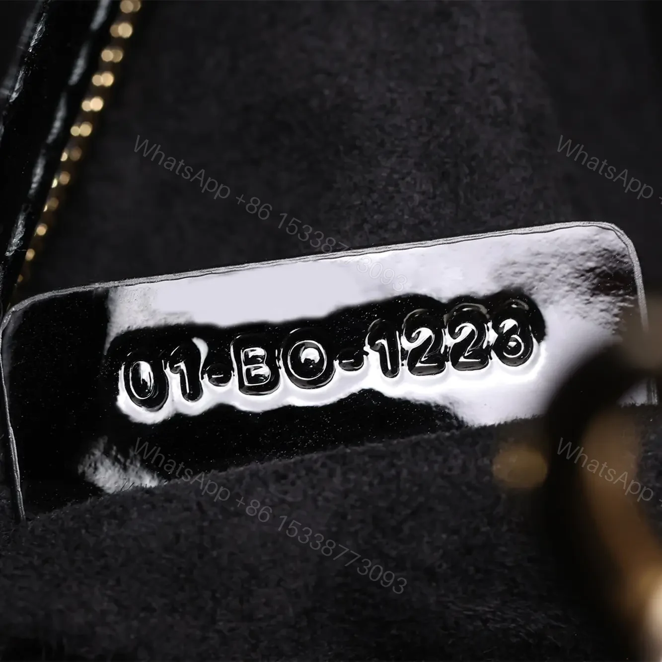 View 23 of 高仿Dior*Lady系列M0505M900黑色漆皮三格單肩包Mini免檢版