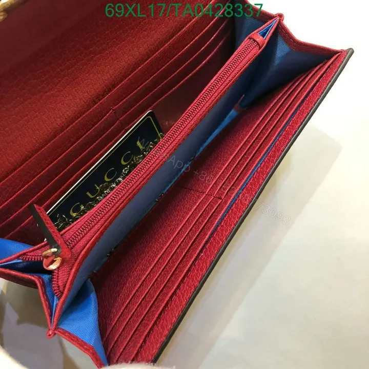 View 9 of Gucci Padlock Bee Star White Wallet on Chain Knockoff GF78QS