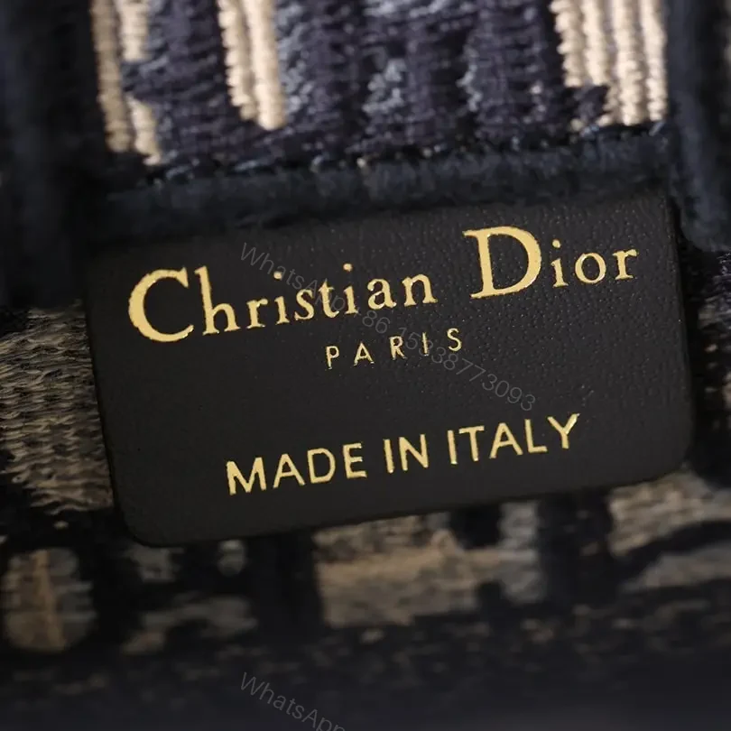 View 18 of 高仿Dior*BookTote迷你塔羅牌手機包限量款