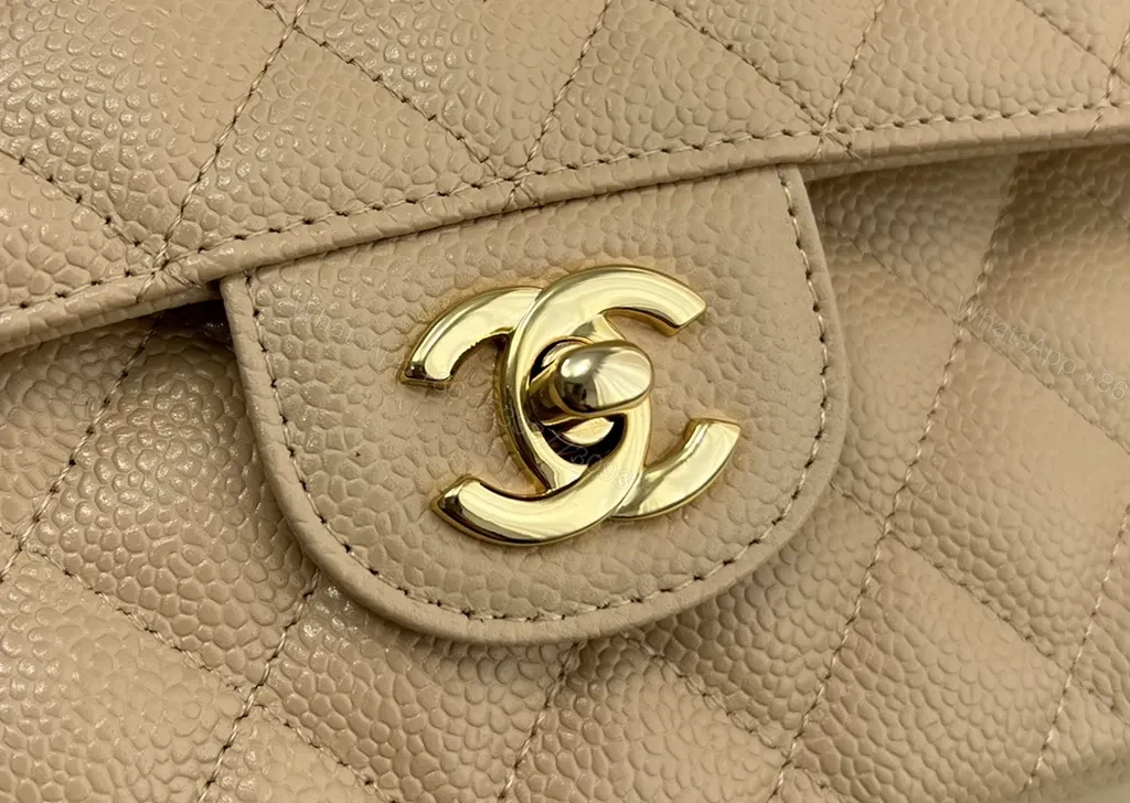 View 5 of Chic Quilted Crossbody: Timeless Luxury, Everyday Elegance