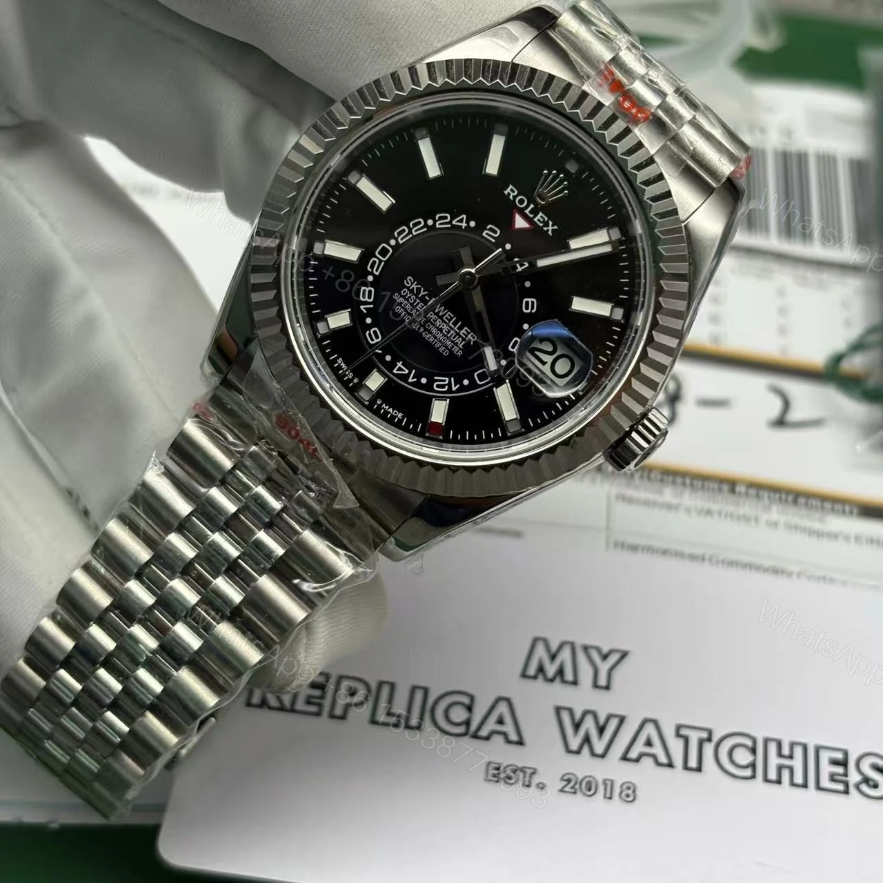 View 3 of Superclone Rolex Sky-Dweller 42 mm Bright black Dial 336934 Jubilee