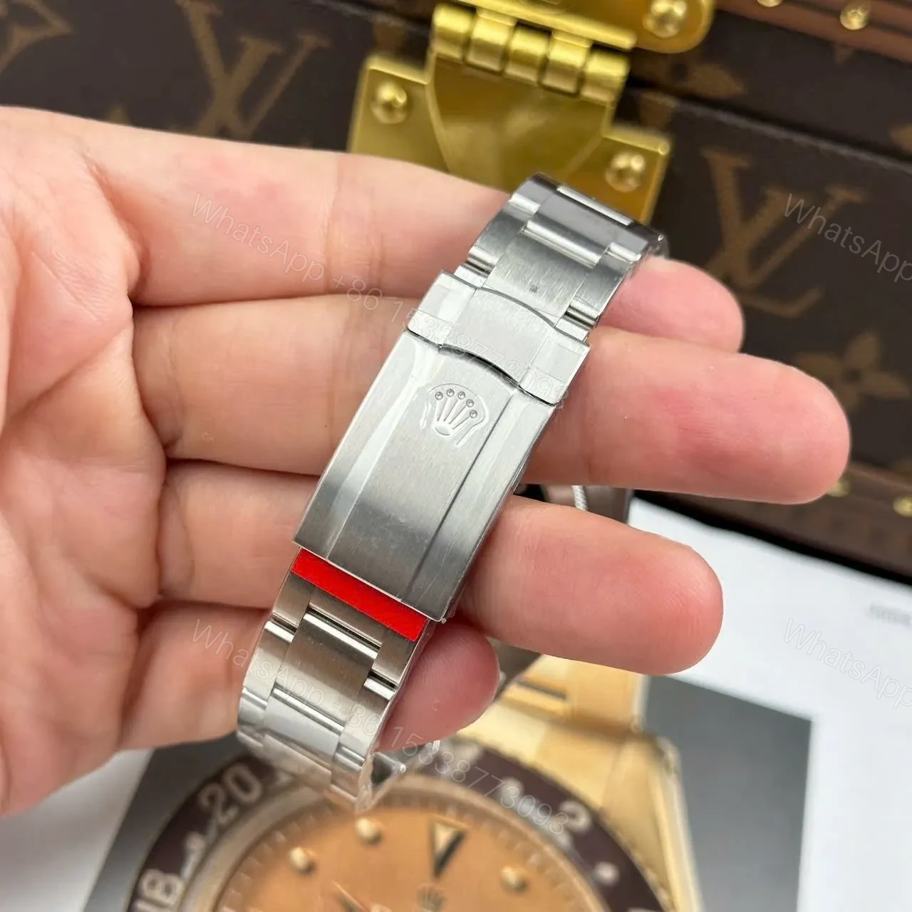 View 5 of Replica Rolex Oyster Perpetual Lady Green Dial 126000 36 mm