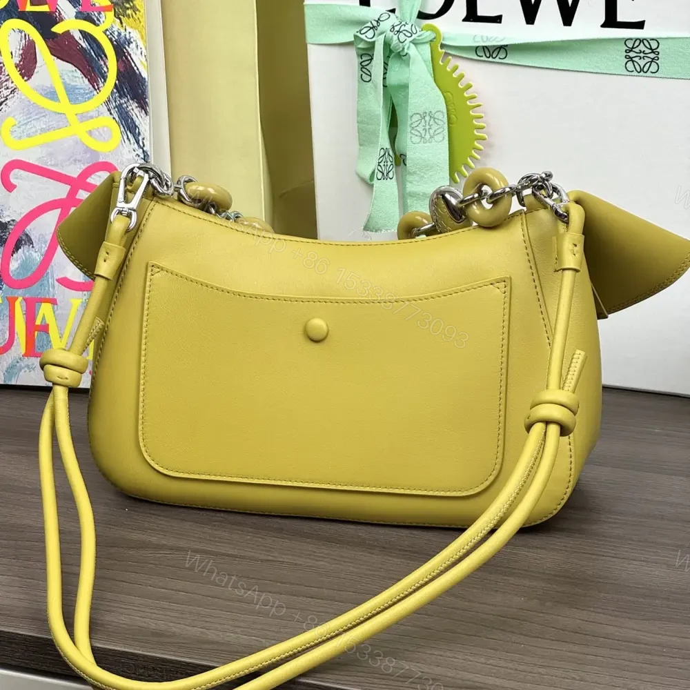 View 2 of 高仿Loewe*Ola系列7848小牛皮腋下包薑黃色中號免檢版