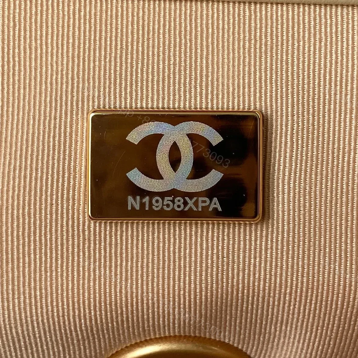 CHANEL LARGE 30 FLAP BAG IN BEIGE CREAM LAMBSKIN — view 2