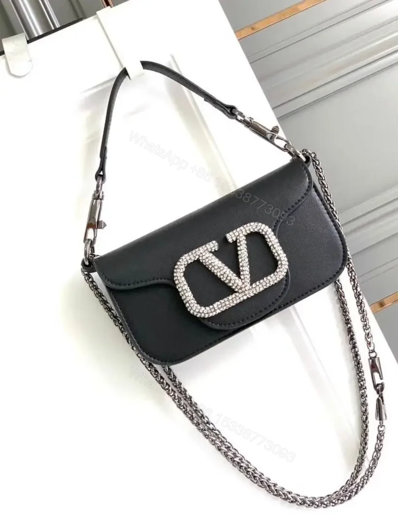 VALENTINO — view 1