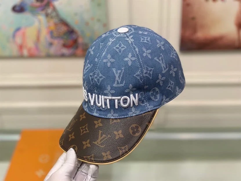 View 4 of Louis Vuitton Cap – LHC02