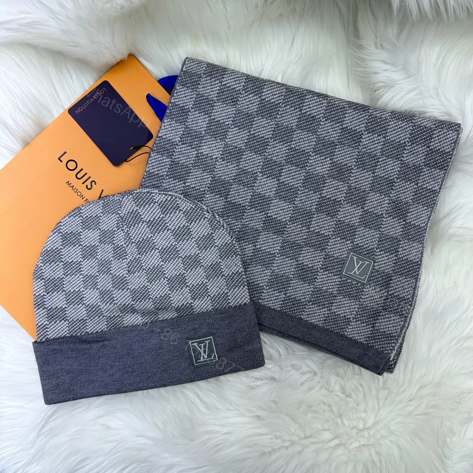 LOUIS VUITTON — view 1