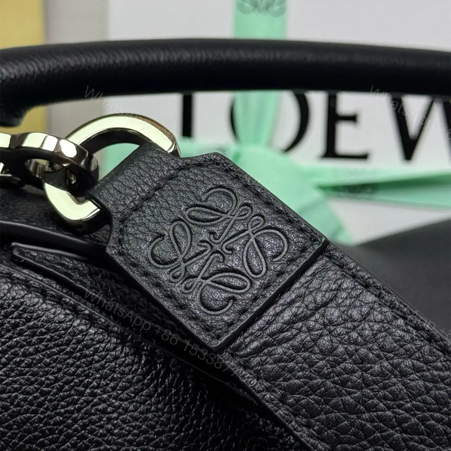 View 11 of 高仿Loewe*Puzzle系列1100小牛皮斜挎包黑色大號免檢版