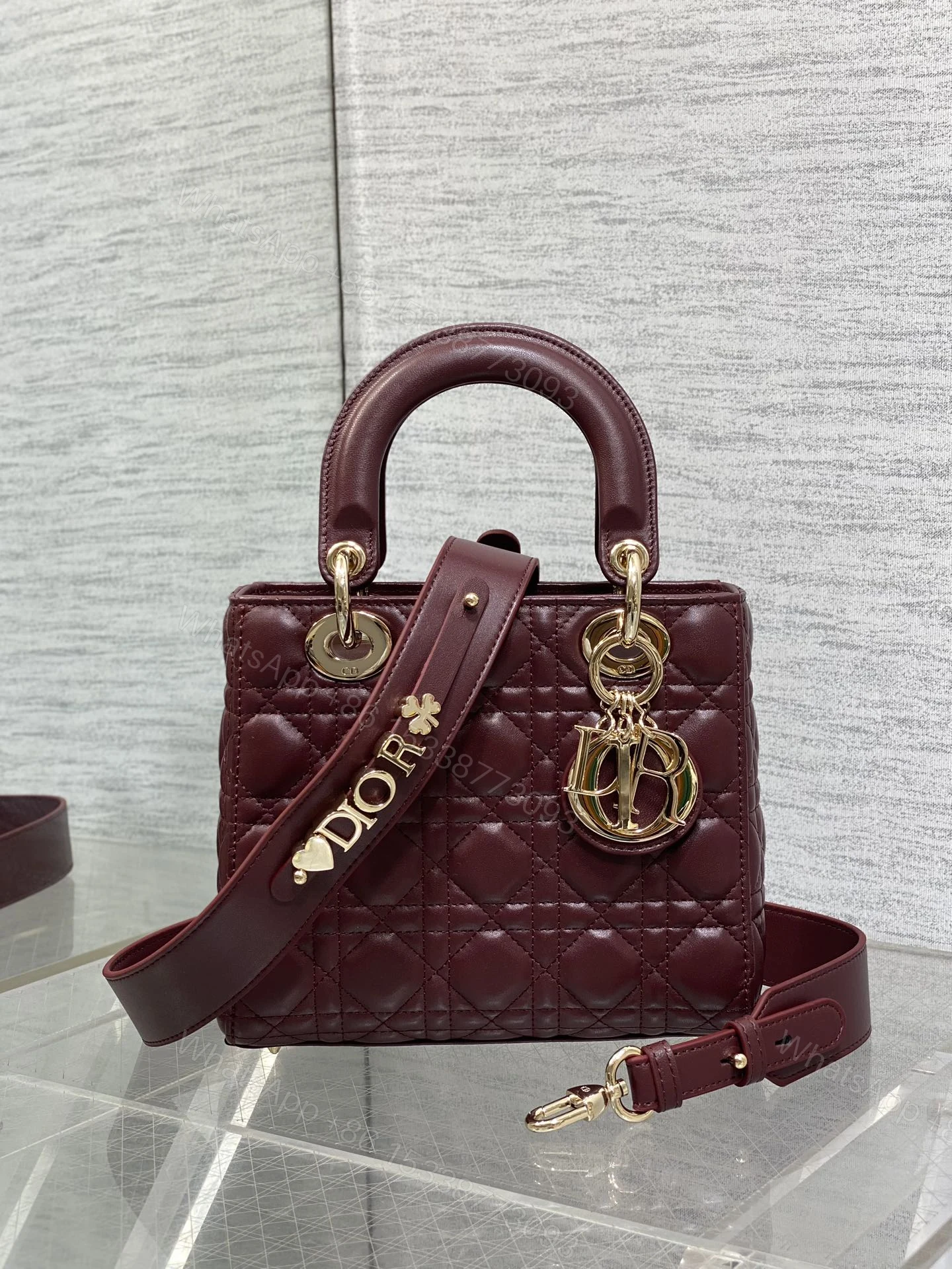Dior 一比一 女款 Lady 酒紅色藤格紋手提包 復古高級款 — view 1