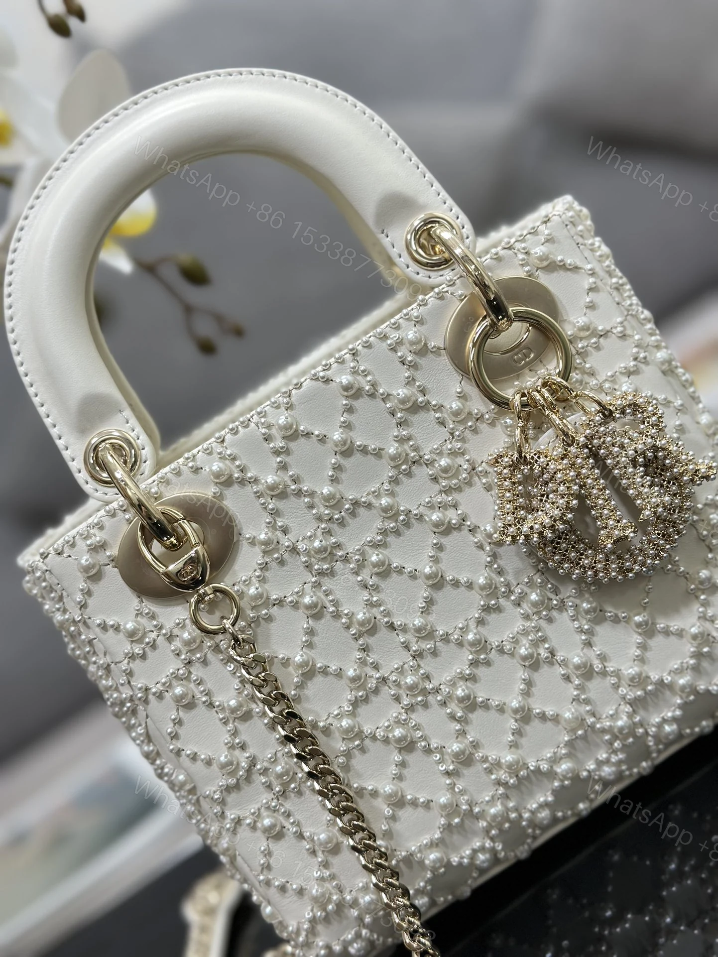 Dior 復刻 女款 Lady 彩色刺繡字母手提包 藝術設計款 — view 1