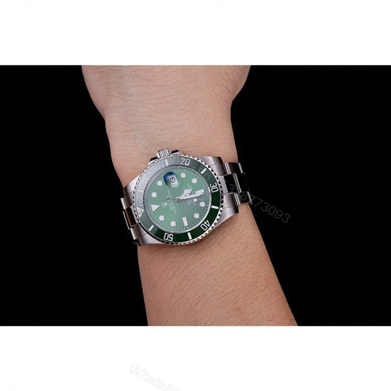 View 8 of Replica Rolex Submariner Green Dial 1454069