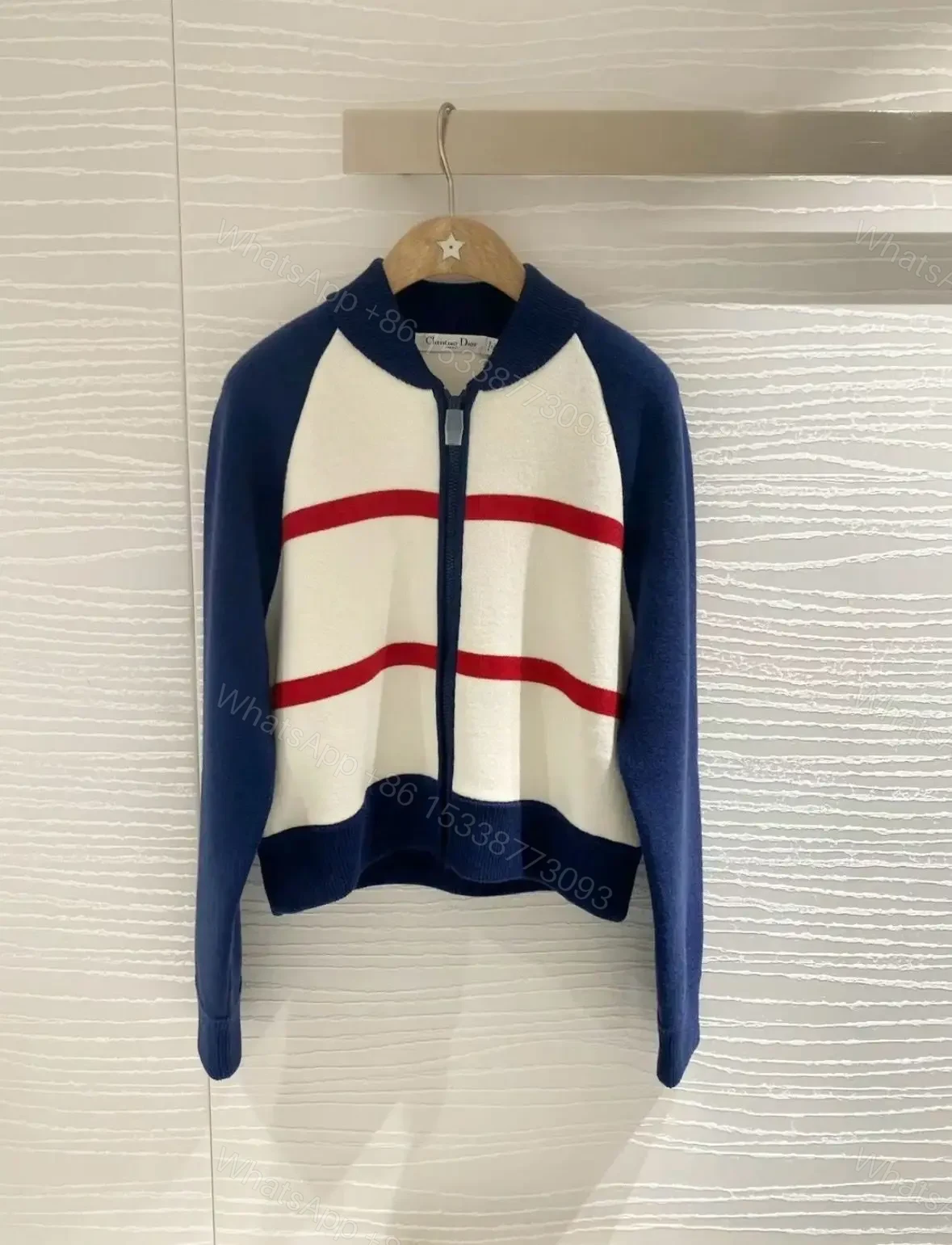DIOR — view 1