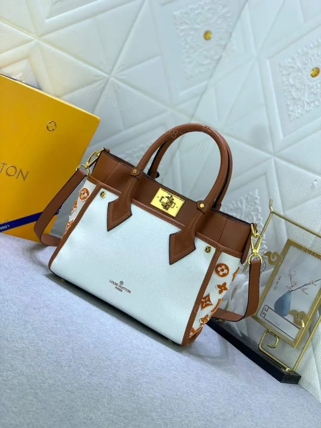 LOUIS VUITTON — view 1