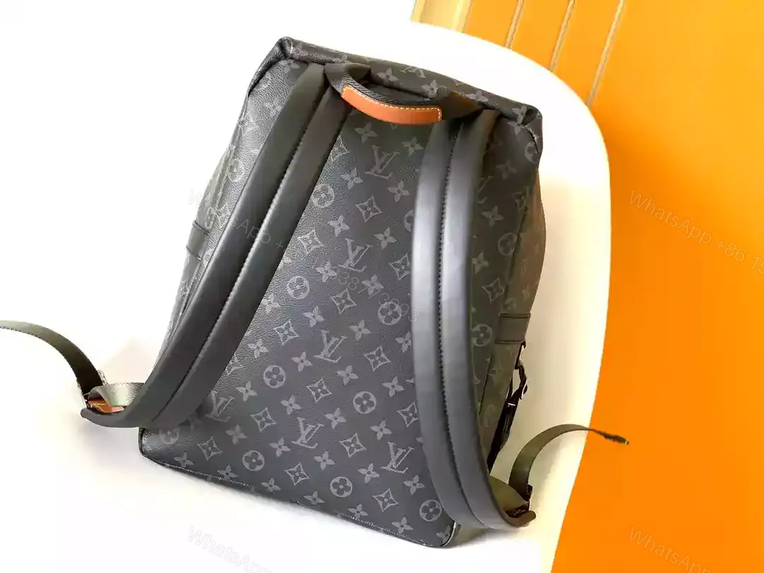 View 4 of LOUIS VUITTON DISCOVERY BACKPACK – LBV381