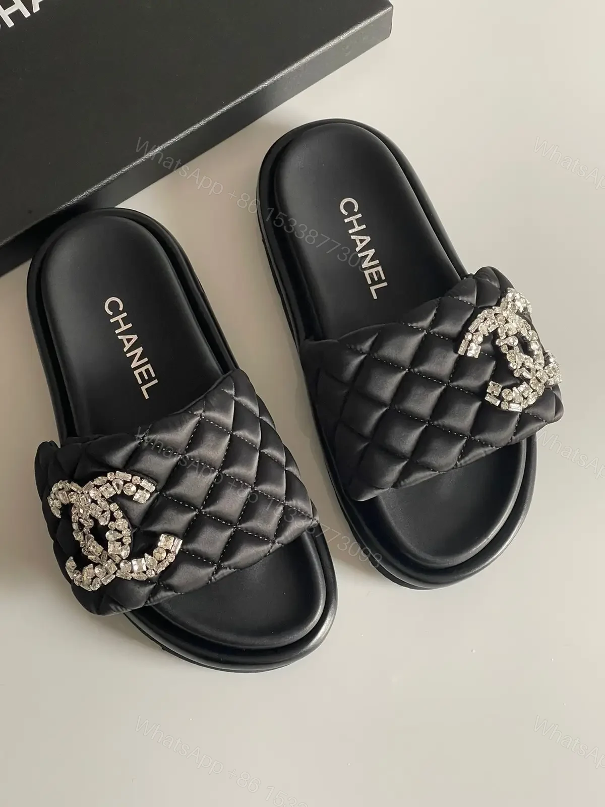 CHANEL — view 1