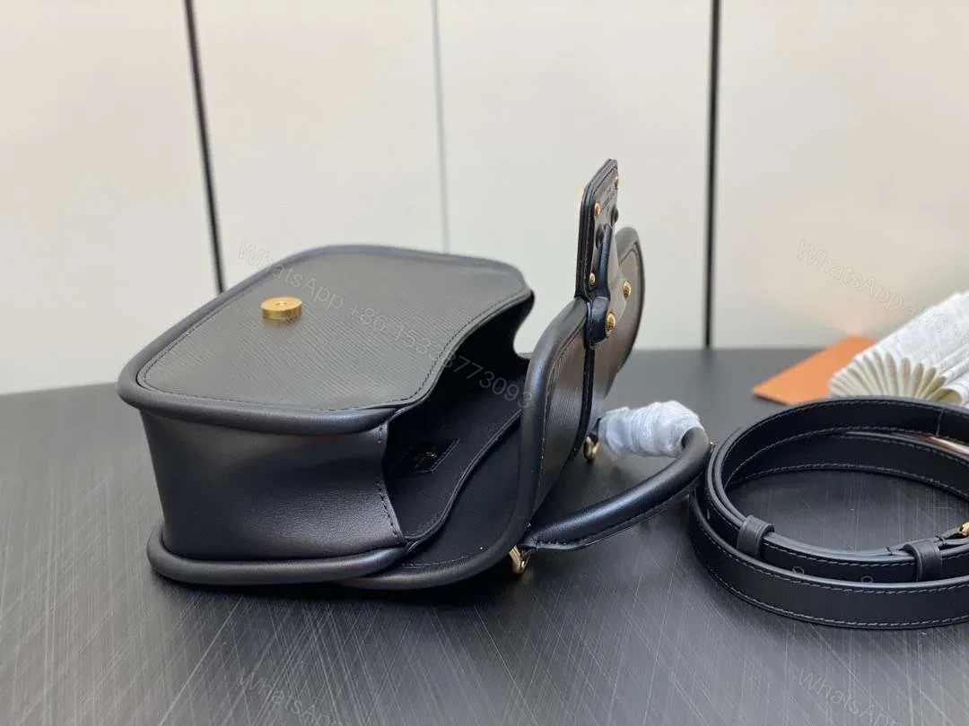 View 5 of Louis Vuitton Hide and Seek Bag Black Woman’s Handbags 21x15x8cm
