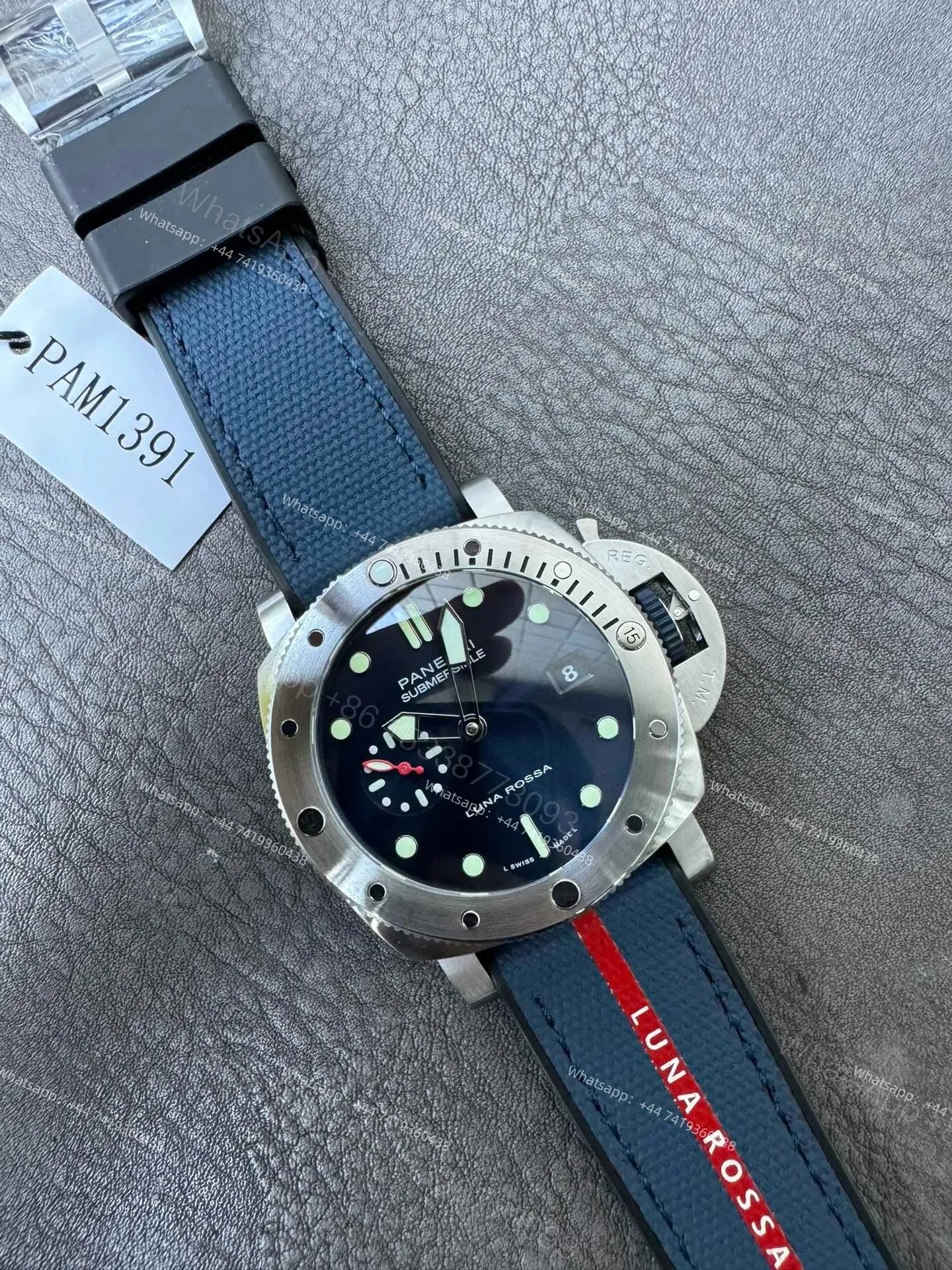 View 4 of Panerai Super Clone Submersible PAM01391 44MM Blue Dial