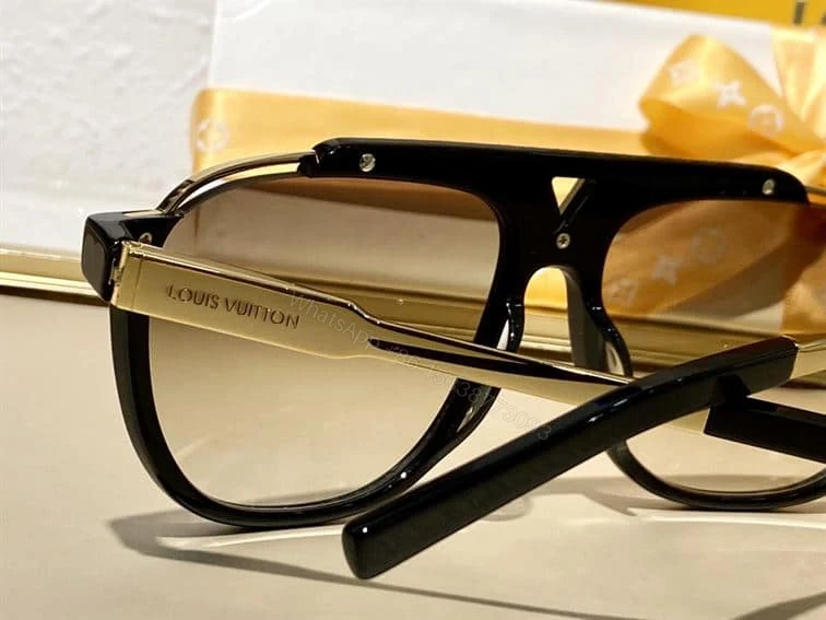 View 2 of LV SUNGLASSES – GLVT05