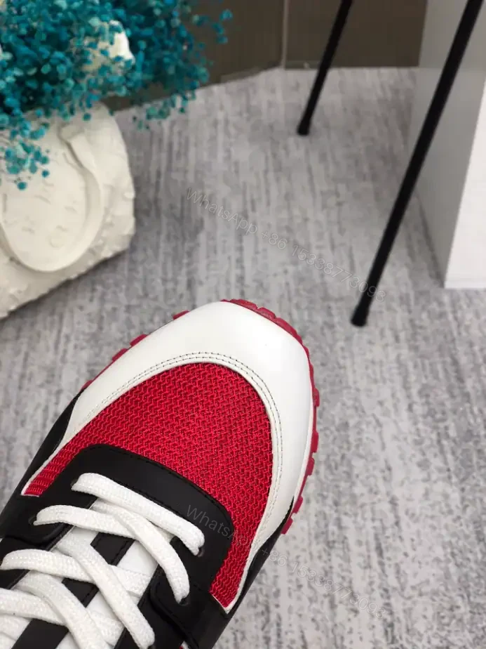 View 3 of LV RUN AWAY SNEAKER – LSVM060