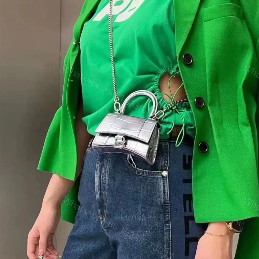 View 17 of 高仿Balenciaga*Nano系列迷你沙漏包銀色