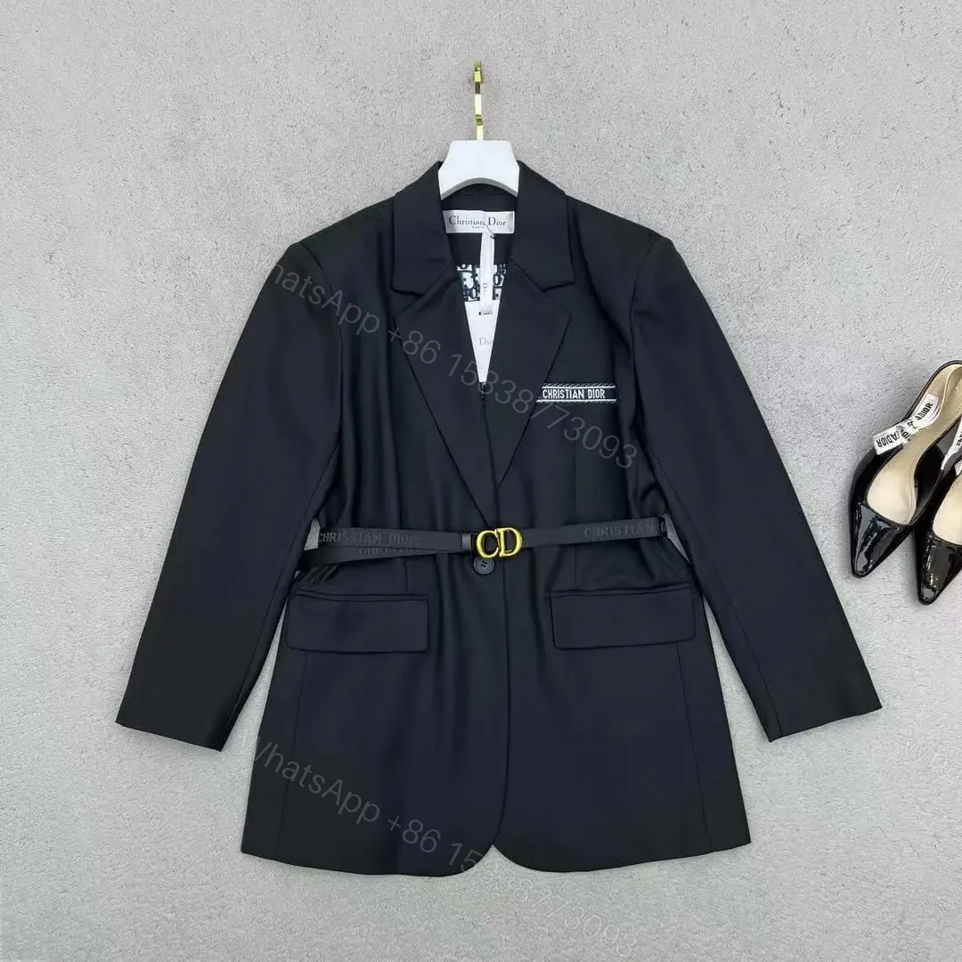 DIOR — view 1