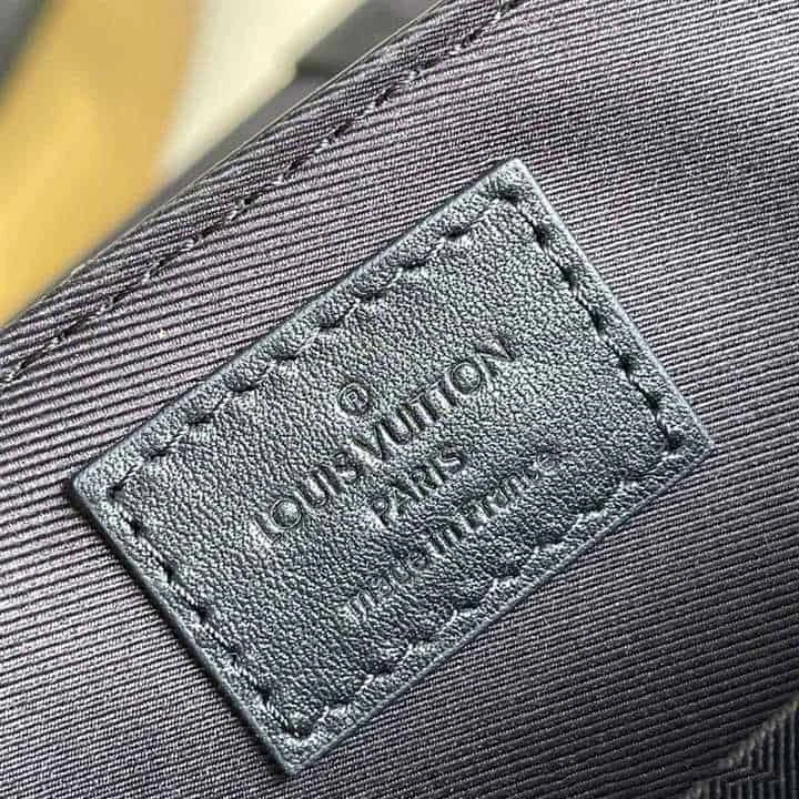 View 4 of LOUIS VUITTON TRUNK MESSENGER BAG TAURILLON MONOGRAM LEATHER M57726