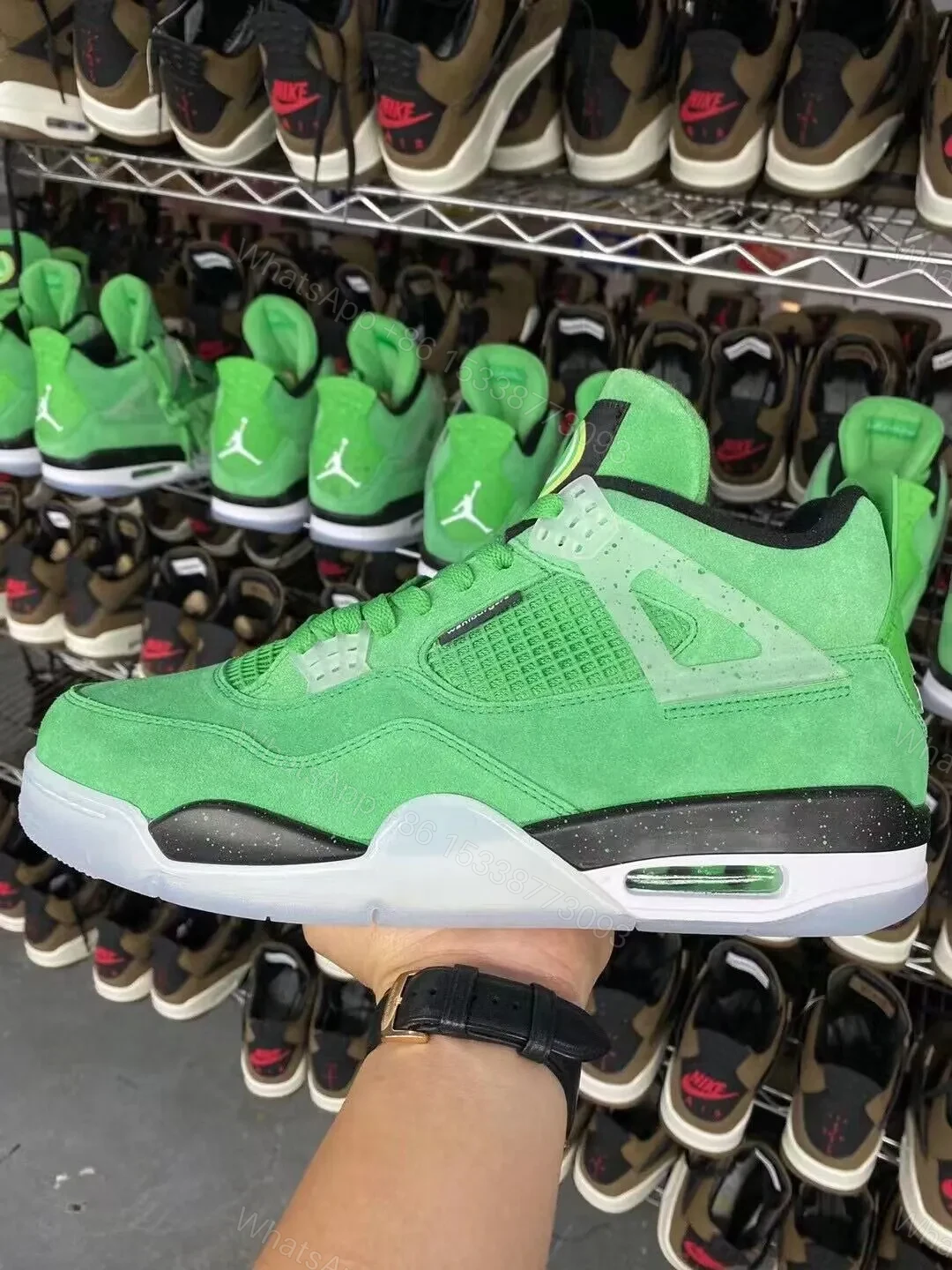 AIR JORDAN 4 Wahlburger Reps — view 1