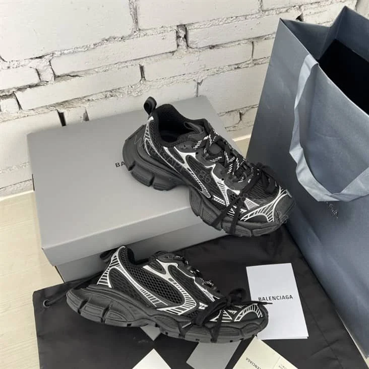 View 4 of BALENCIAGA MEN’S 3XL TRAINERS – BB215