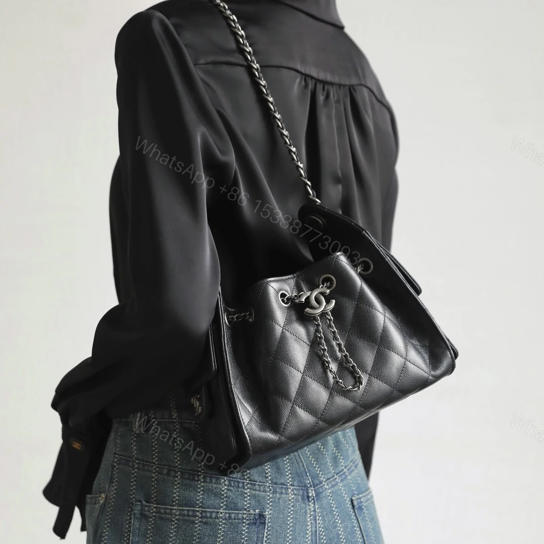 View 17 of 高仿Chanel*26C/25Bag系列AS5631小牛皮單肩包黑色銀扣Mini免檢版