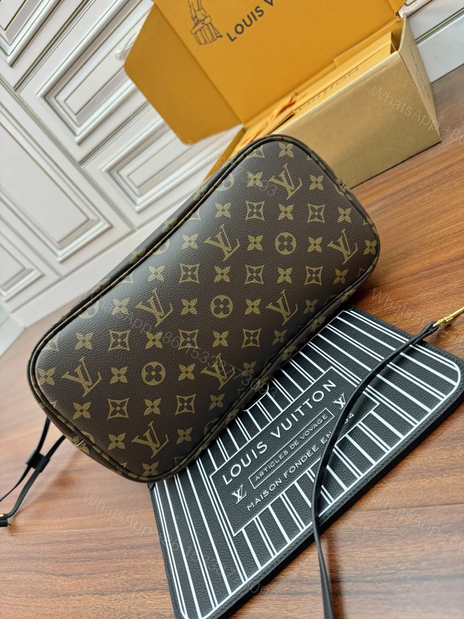 View 3 of LV NEVERFULL INSIDE OUT MM IN BROWN MONOGRAM COATED CANVAS