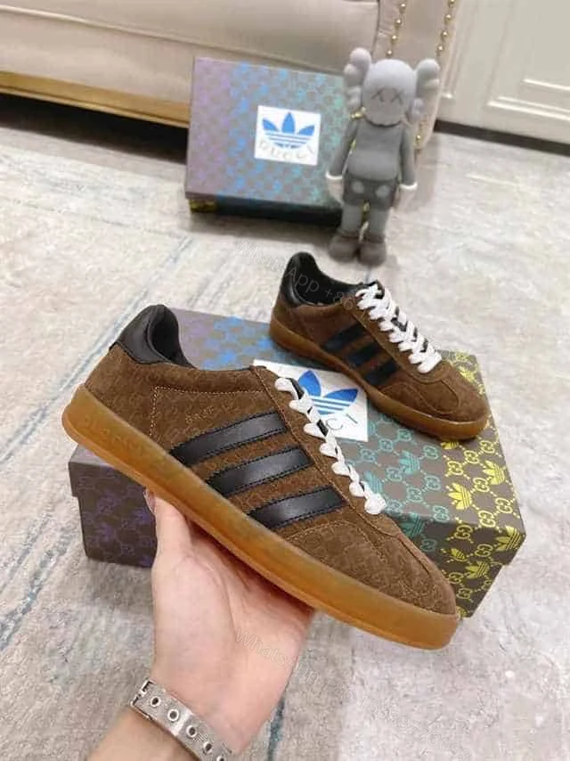 View 3 of GUCCI GAZELLE SNEAKER – GC105