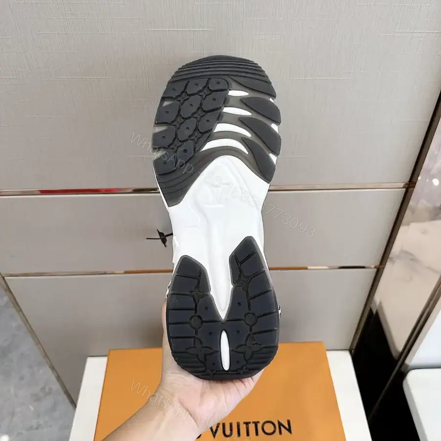 View 4 of LOUIS VUITTON RUN 55 SNEAKERS IN WHITE AND BLUE – LSVT356