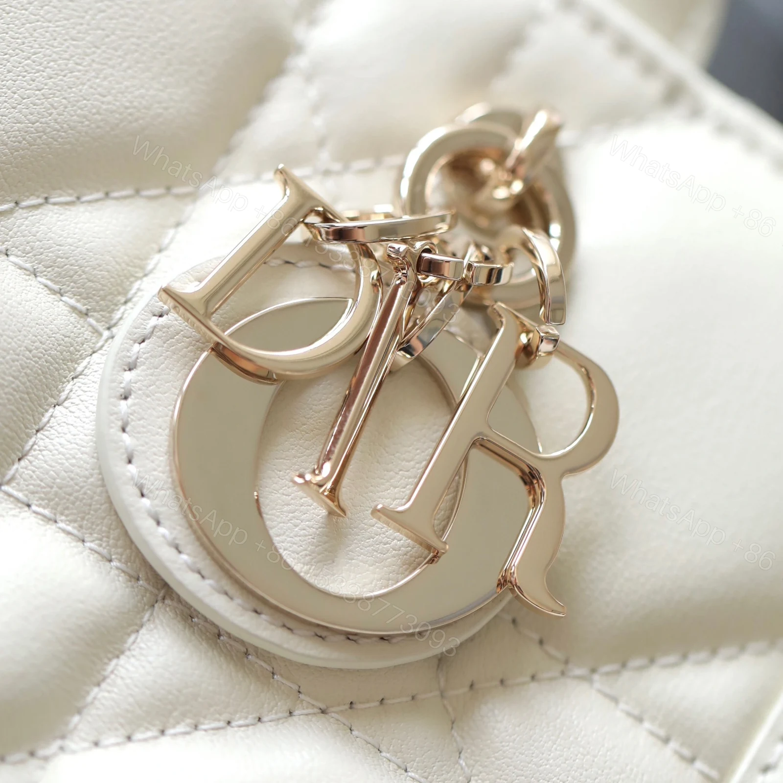 View 11 of 高仿Dior*BookTote系列S5573O牛皮革白色單肩包免檢版