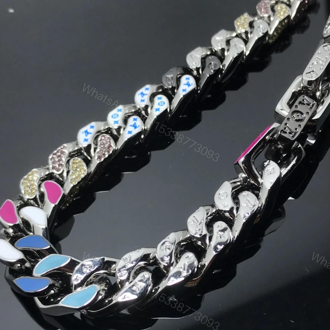 View 3 of EN – Lux LV Necklaces 039