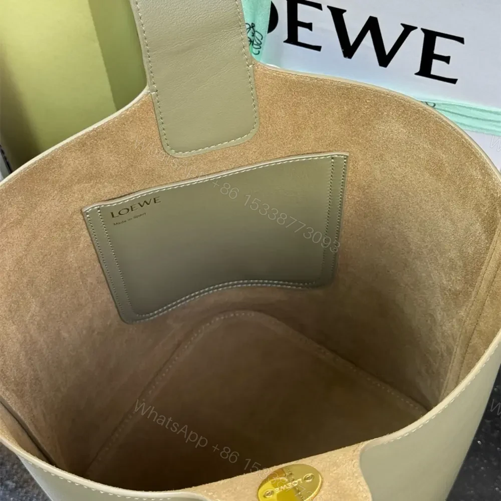 View 5 of 高仿Loewe*Bucket系列4787水桶包桉樹綠色中號免檢版