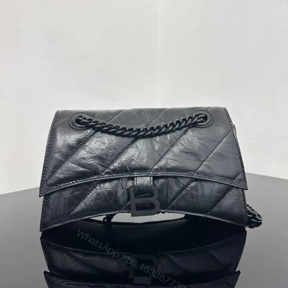高仿BalenciagaCrush沙漏包油蠟黑XS — view 1