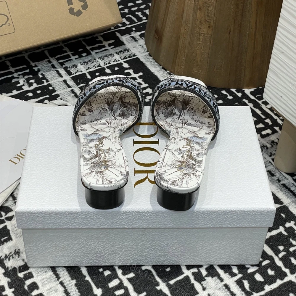 View 9 of 高仿Dior*Dway系列KCO224圓頭套腳拖鞋短踭藍色彩花免檢版