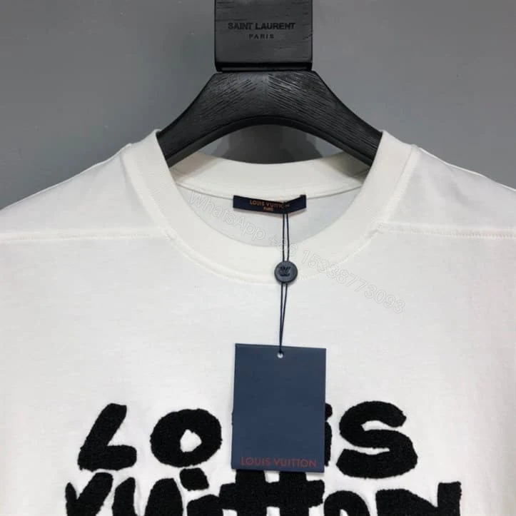 View 3 of LOUIS VUITTON T-SHIRT – LV20