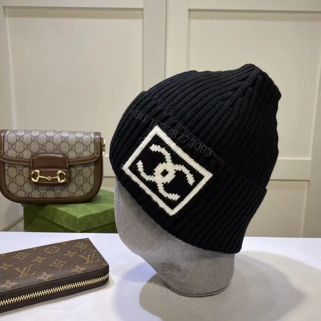 CHANEL — view 1