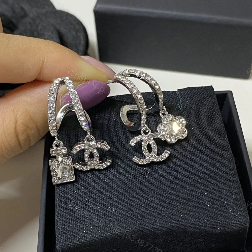 View 5 of CHANEL PENDANT EARRINGS METAL AND DIAMANTÉS IN SILVER ABF199 B19948 NAFVP