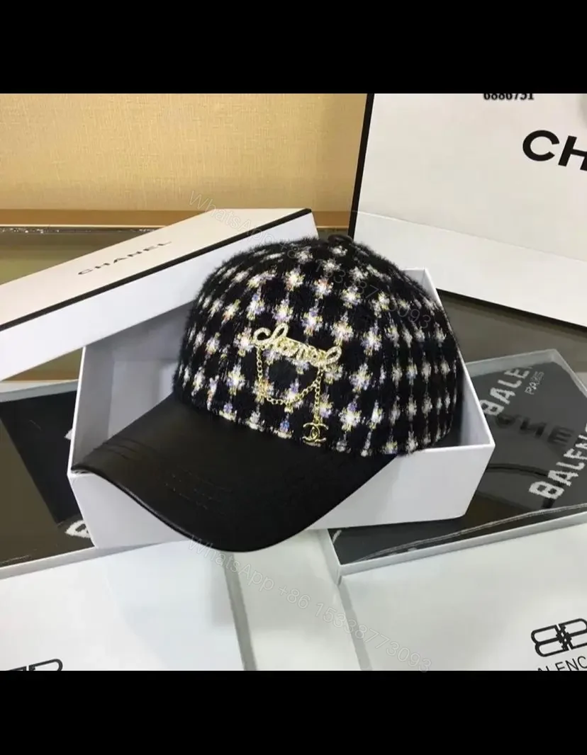 CHANEL — view 1