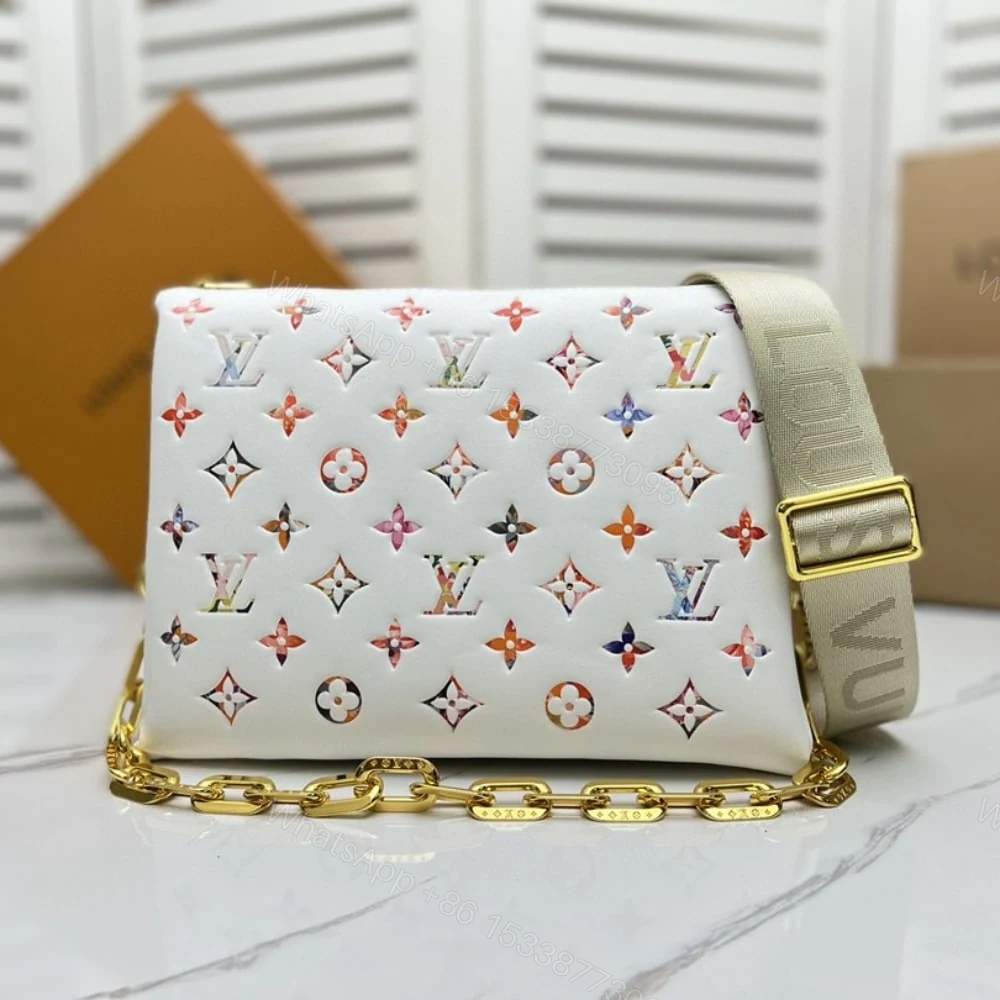 View 2 of Louis Vuitton Bolso Coussin PM White 26Cm M21209