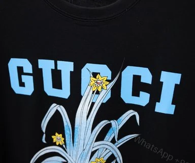 View 3 of GUCCI Tiger T-Shirt – GC0055