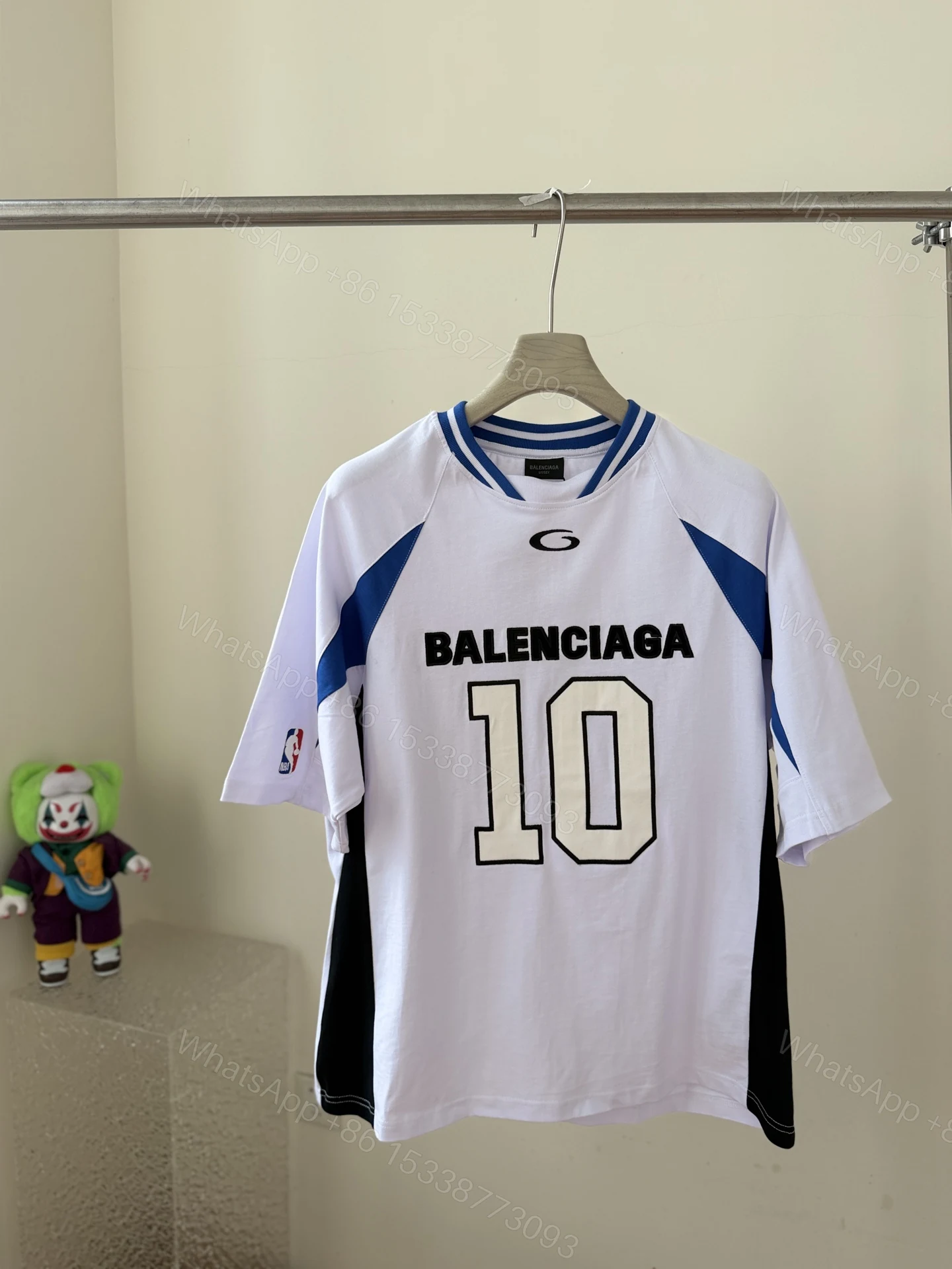 Balenciaga 一比一 男款10號運動拼接短袖T恤 潮流球衣風設計 — view 1