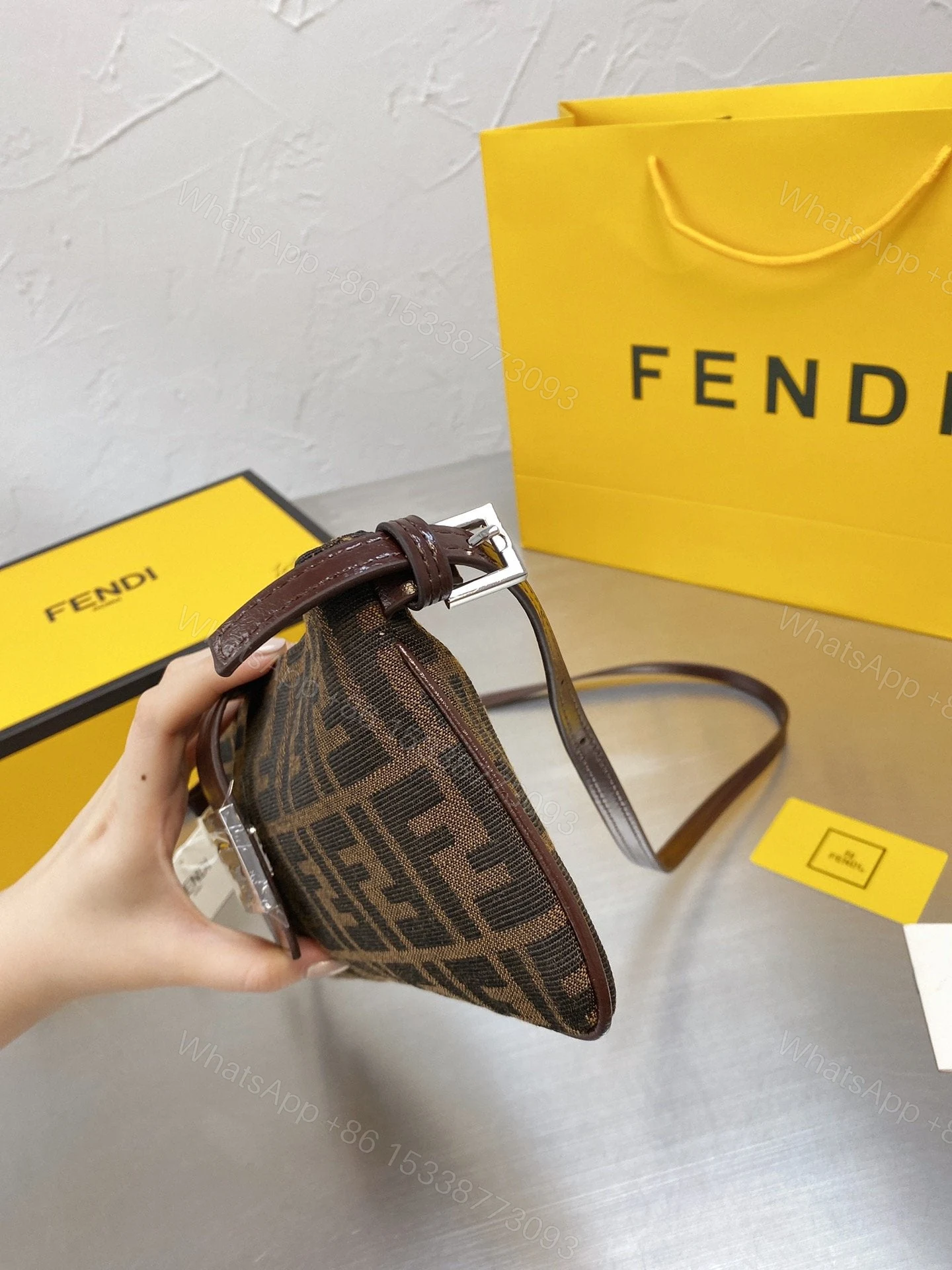 View 9 of Fendi Pre-Owned 1990-2000s Baguette shoulder bag