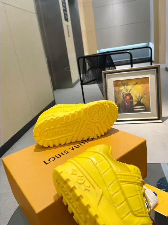 View 6 of LV TRAINER MAXI SNEAKER – LSVT412